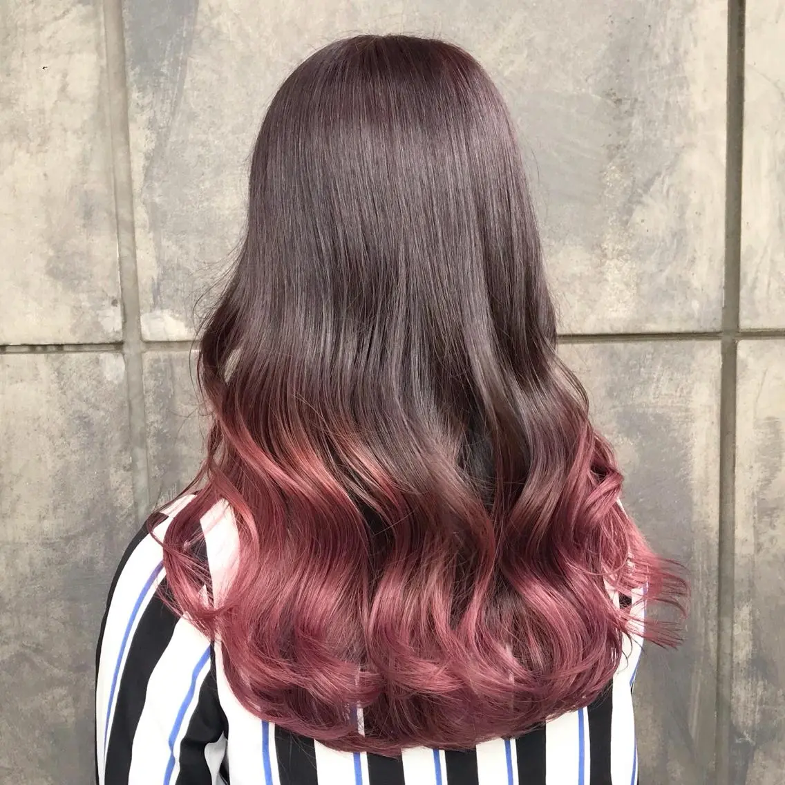 ロング カラー ブリーチ グラデーションカラー ピンクカラー ヨシンモリ ムルギョル巻き K-POP好き美容師 🇰🇷Kai.Yのヘアスタイル