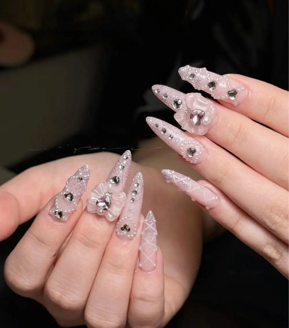 ネイル オーロラネイル べっ甲ネイル チークネイル 成人式 長さ出し ハンドネイル ハンドケア For you. Nail Salonのネイルデザイン