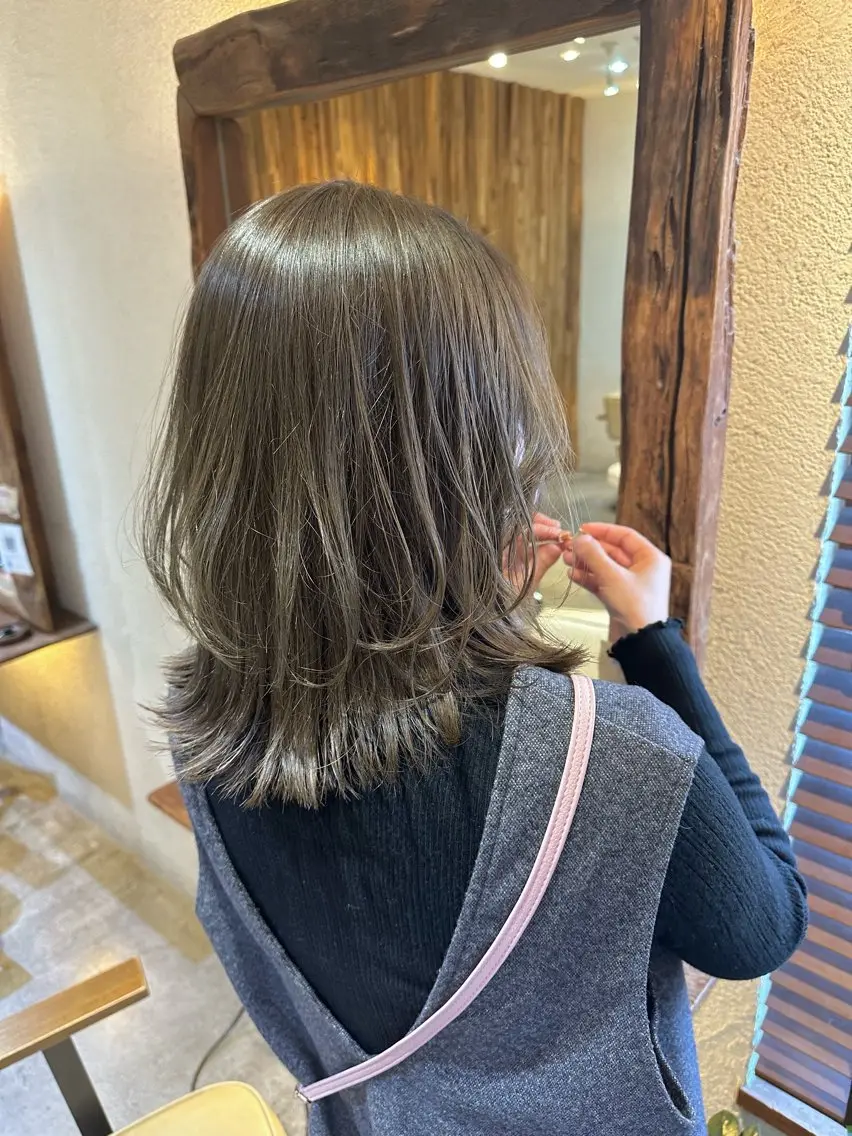 ミディアム カラー カット ヘアカラー トリートメント putri 副店長 岸本　拓真のヘアスタイル