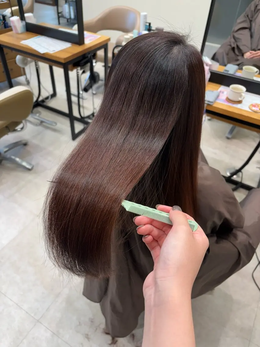 セミロング パーマ 髪質改善 ストレートパーマ 縮毛矯正 垢抜け小顔レイヤー オリーブ/スミレのヘアスタイル