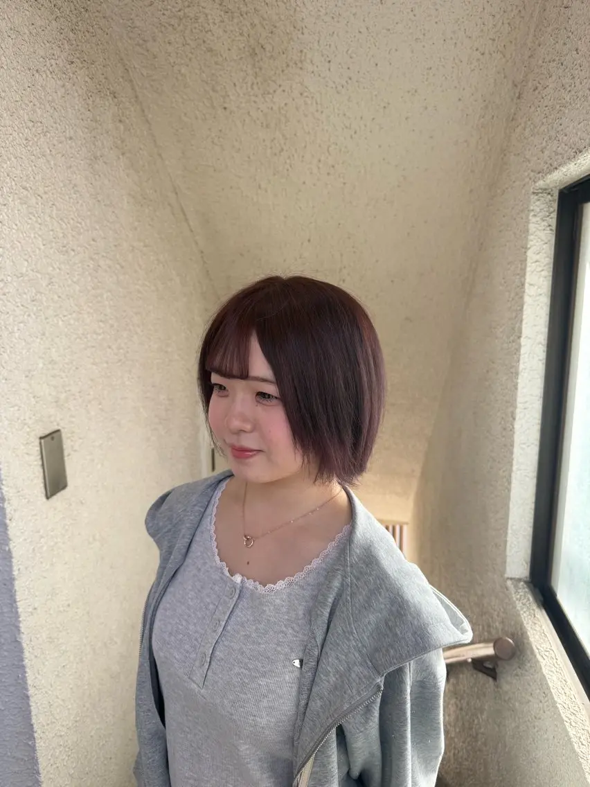 ショート カラー ヘアカラー シン🦊艶カラー/ ブリーチ/カラー特化のヘアスタイル