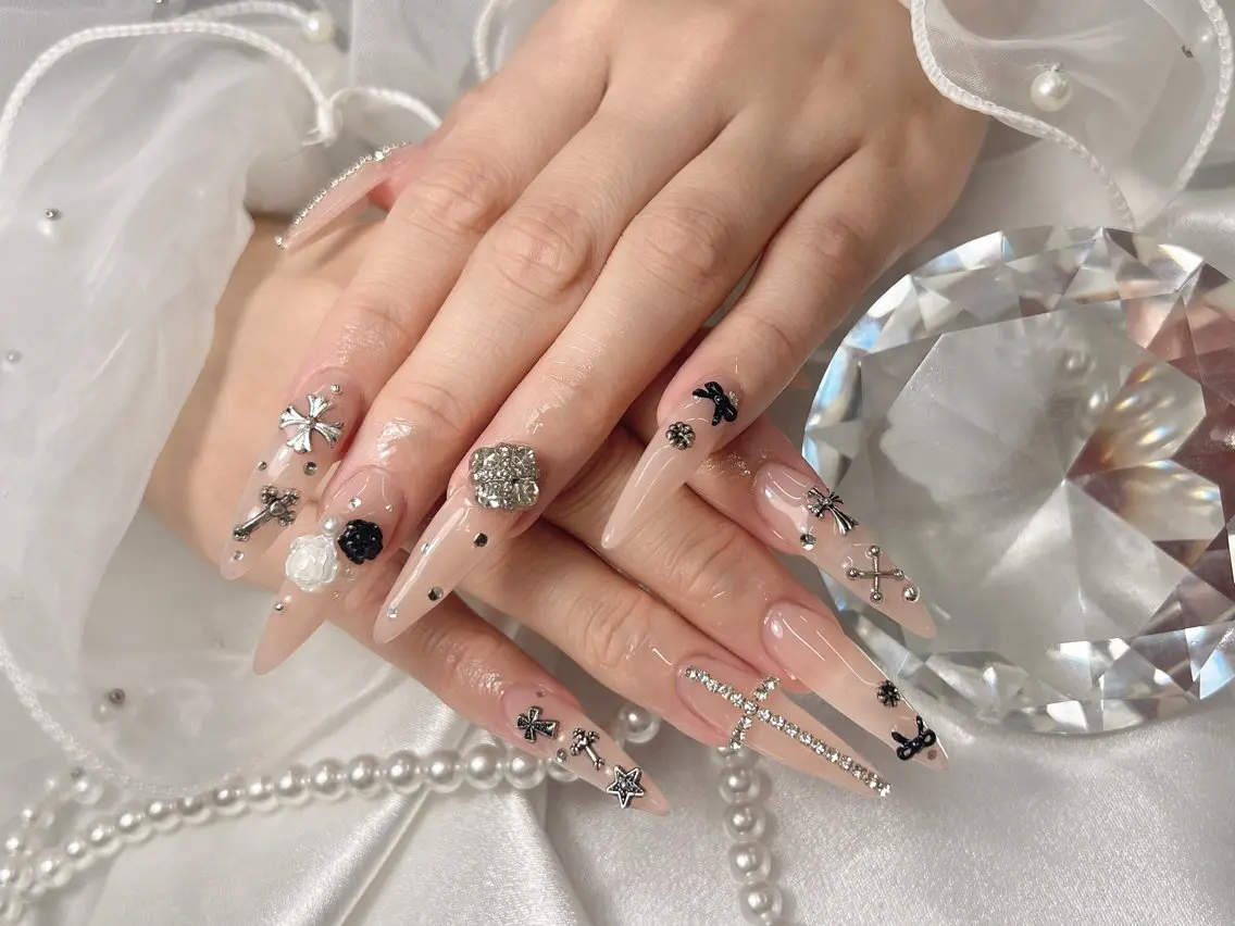 ネイル ハンドネイル bijou nails 蓮のネイルデザイン