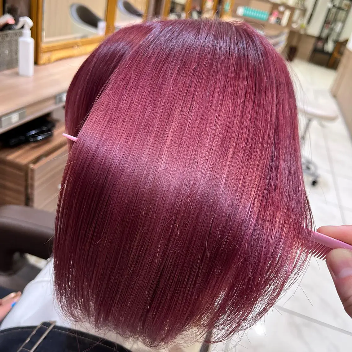 ミディアム 長尾菜々美🐰 ／ハイトーンカラーのヘアスタイル