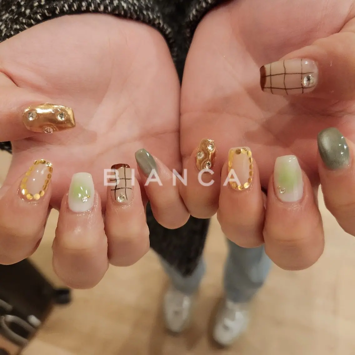 ネイル アートネイル チークネイル マグネットネイル ミラーネイル ニュアンスネイル ハンドネイル Bianca名駅店 あゆのネイルデザイン