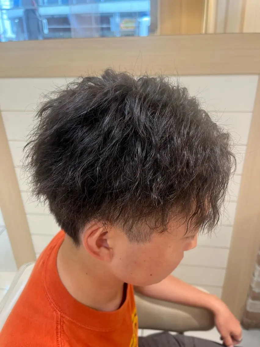 トレンドパーマでかっこよく⚡️カット+メンズパーマ(べ—シックパーマ)の写真