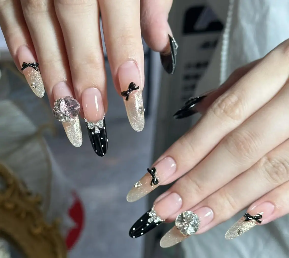 ネイル ハンドネイル 🎀 NaNa_nailのネイルデザイン