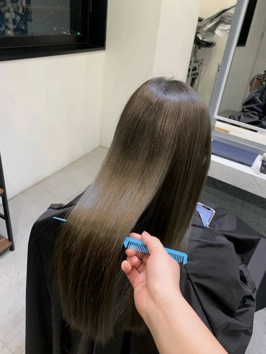 ロング カラー Agu peachのヘアスタイル