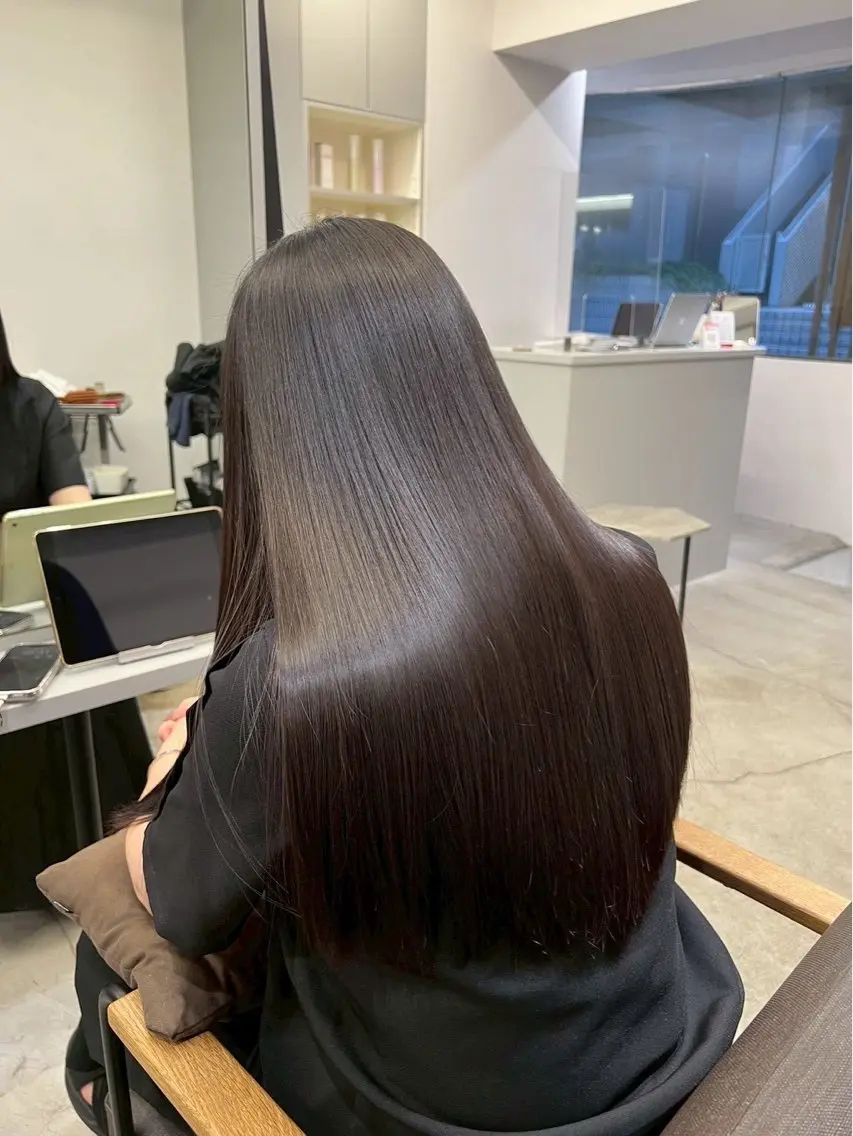 ロング パーマ 縮毛矯正 🍒モテ暖色カラー × うる艶✧ ゆなのヘアスタイル
