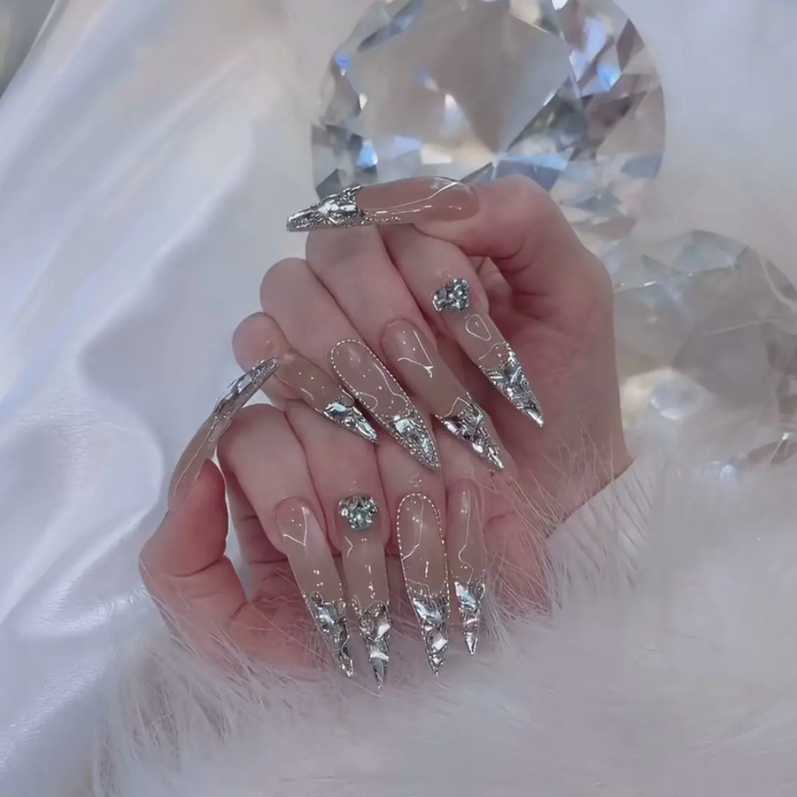 ネイル ハンドネイル Luna Gladeのネイルデザイン