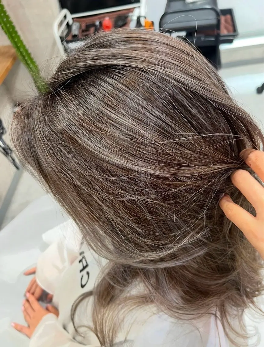 ミディアム カラー ハイライトカラー ハイライト ヘアカラー 松井那津子 /ハイライトブリーチのヘアスタイル