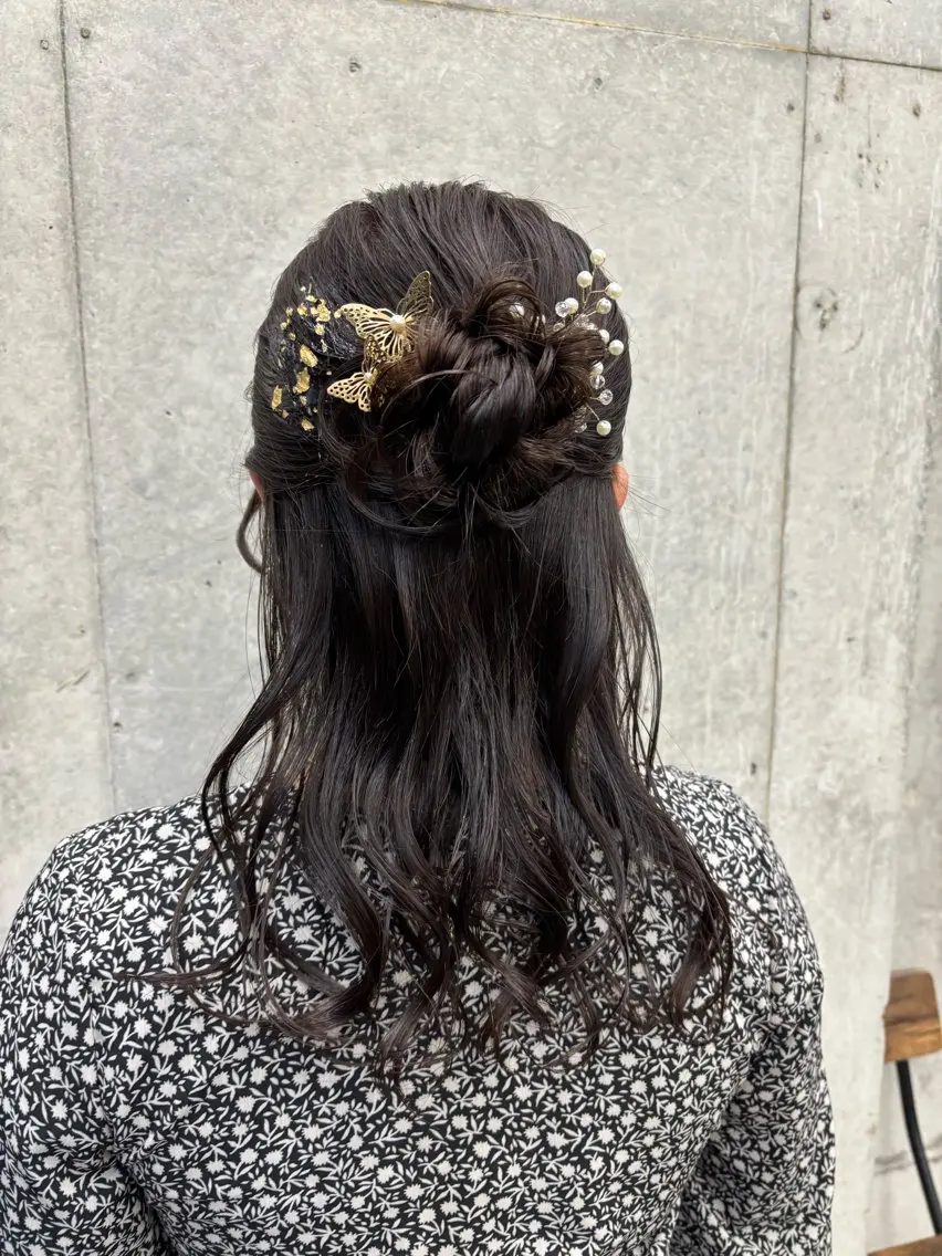 ロング ヘアアレンジ ハーフアップ お団子ヘア 結婚式・ブライダル ヘアセット すぐ巻ける縮毛矯正 🍀勝倉　麗のヘアスタイル