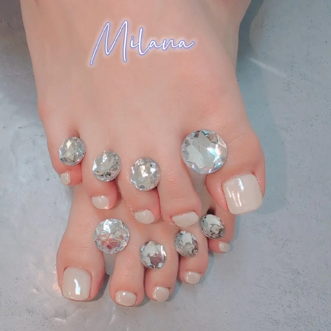 ネイル フットネイル ワンカラーネイル フットネイル Milana 川瀬のネイルデザイン