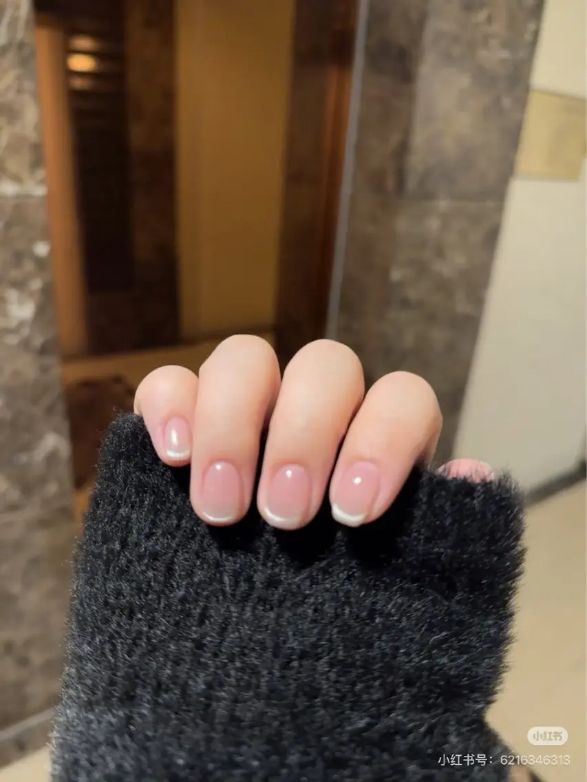 ネイル ユリ 💕のネイルデザイン