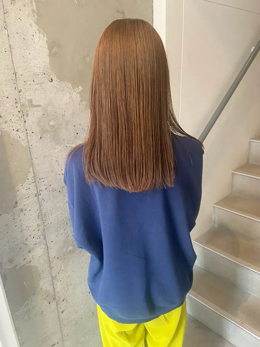 ミディアム カラー ブリーチ ダブルカラー ブリーチなしカラー カット ヘアカラー トリートメント ウルフカット レイヤーカット上柿のヘアスタイル