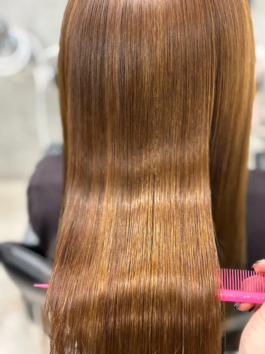 ロング カラー くせ毛 髪質改善 縮毛矯正 カット ヘアカラー 縮毛矯正 トリートメント 梅雨対策すぐ巻ける ☔️縮毛矯正勝倉　麗のヘアスタイル