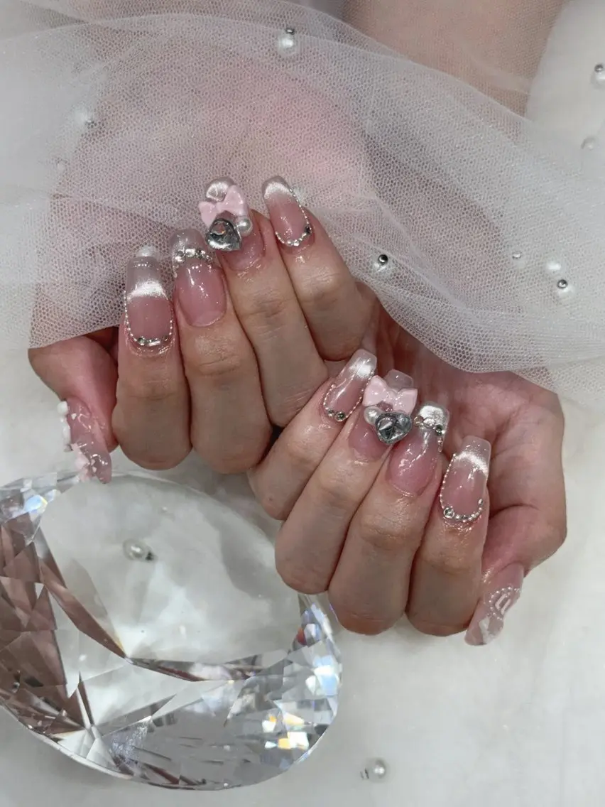 ネイル ハンドネイル ベスティオーラ aineのネイルデザイン