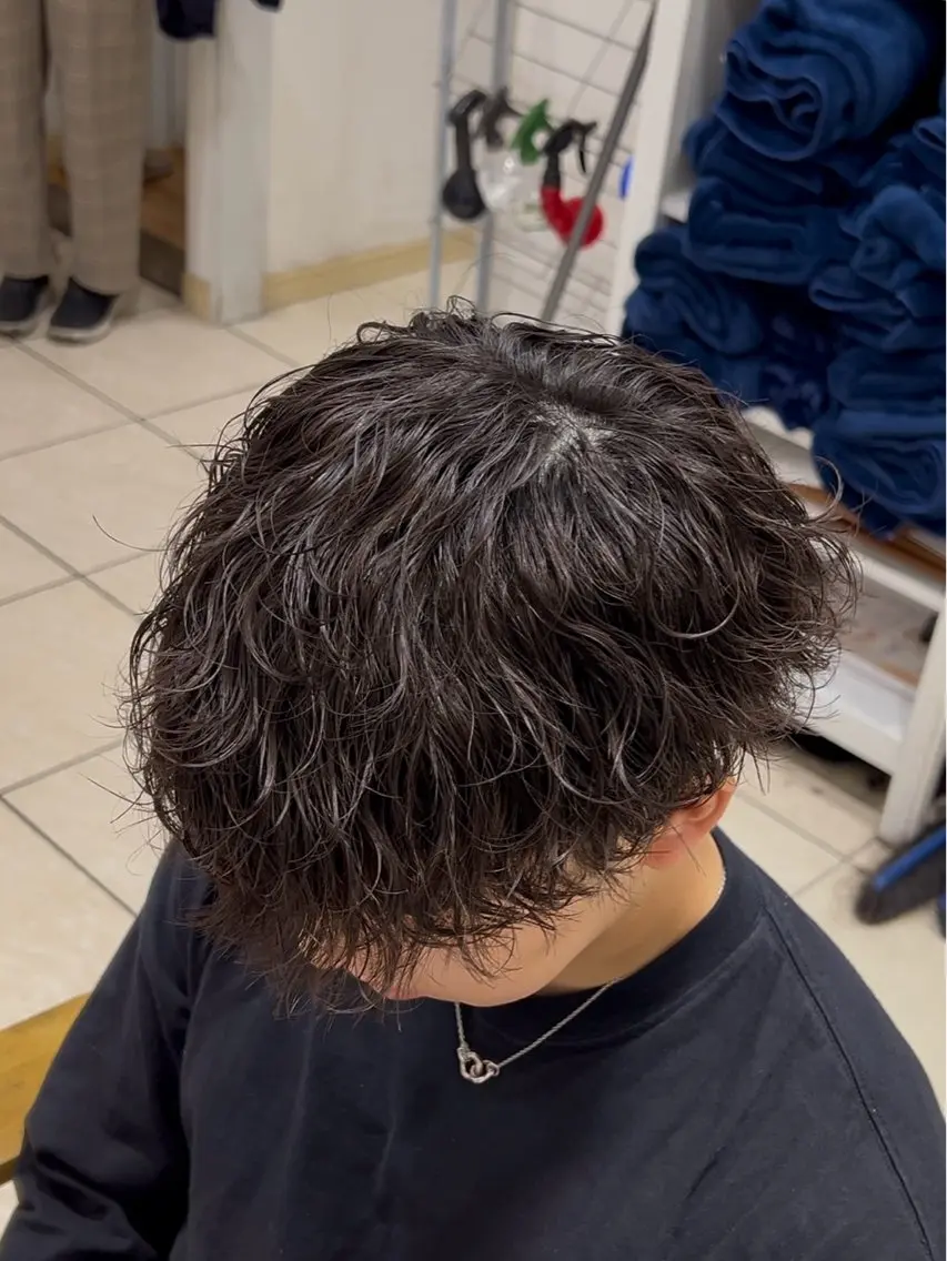 ショート パーマ メンズ メンズパーマ カット パーマ メンズ特化/勝田駅/ 佐和駅/鈴木輝瑠/のヘアスタイル