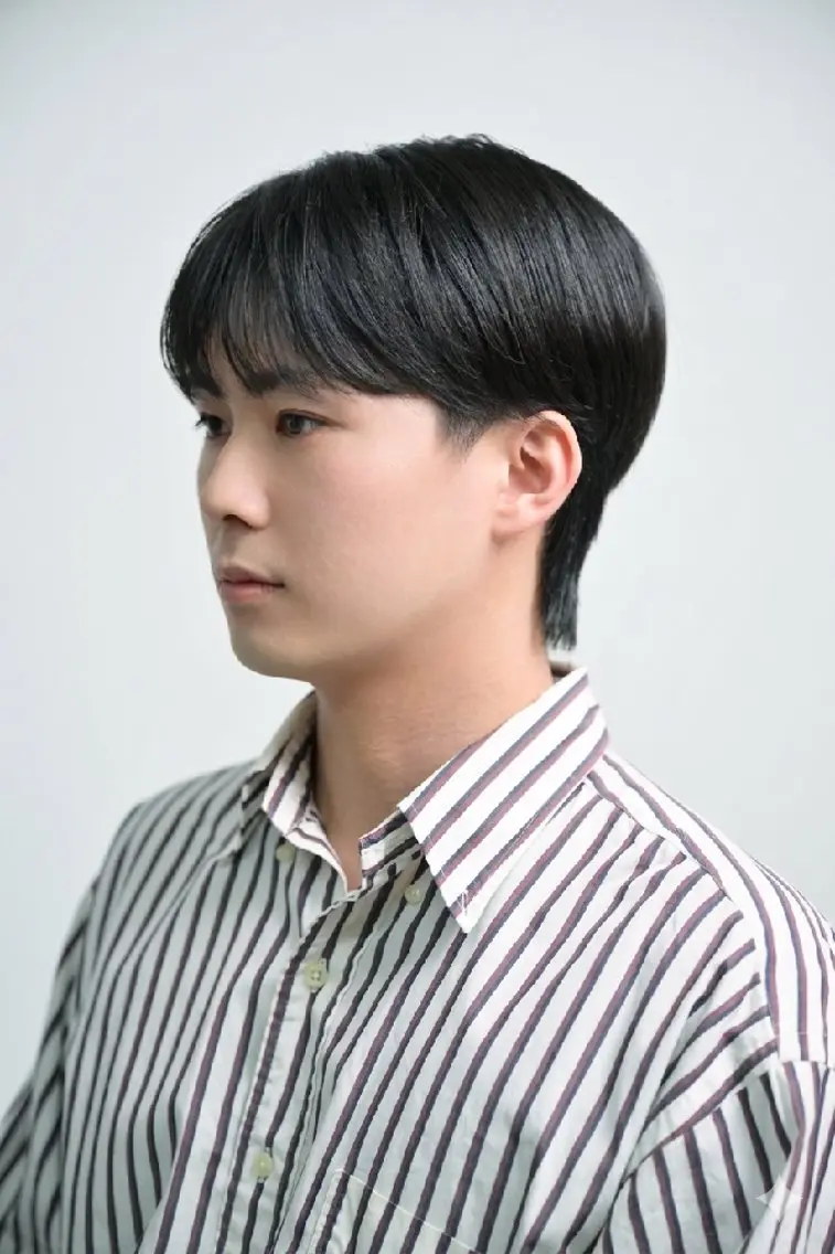 メンズ ショート マッシュ シースルーマッシュ カット 縮毛矯正 メンズ特化💈/ 長谷川翼のヘアスタイル