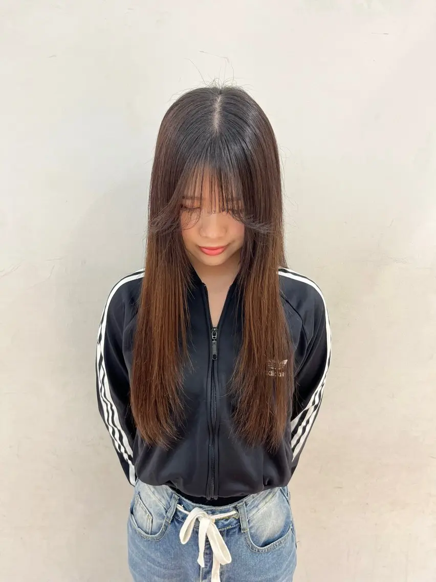 ロング 荒川 三希のヘアスタイル