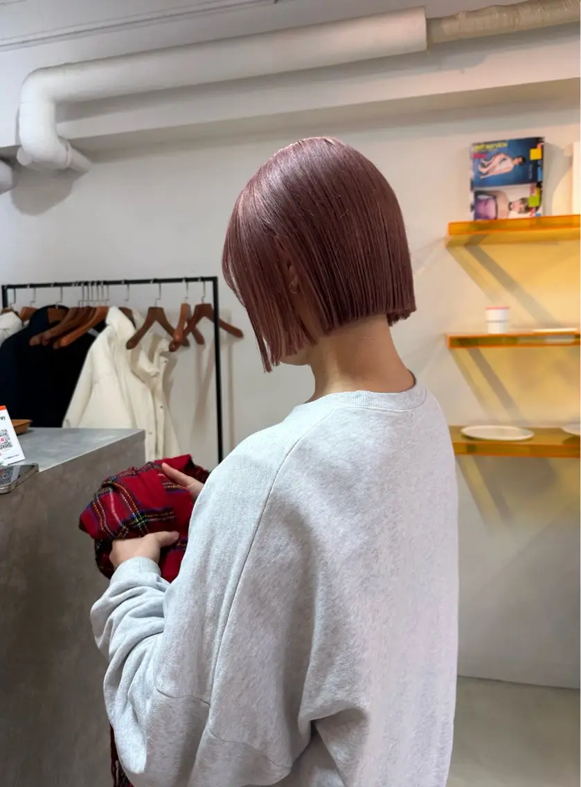 ショート ボブ ヘアカラー 竹中 彩音のヘアスタイル