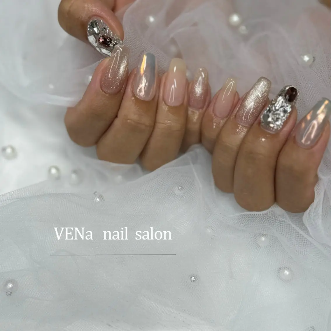 ネイル オーロラネイル フラッシュネイル フットネイル フレンチネイル 氷ネイル・うるうるネイル VENa eye＆ nail salonのマツエク・マツパデザイン
