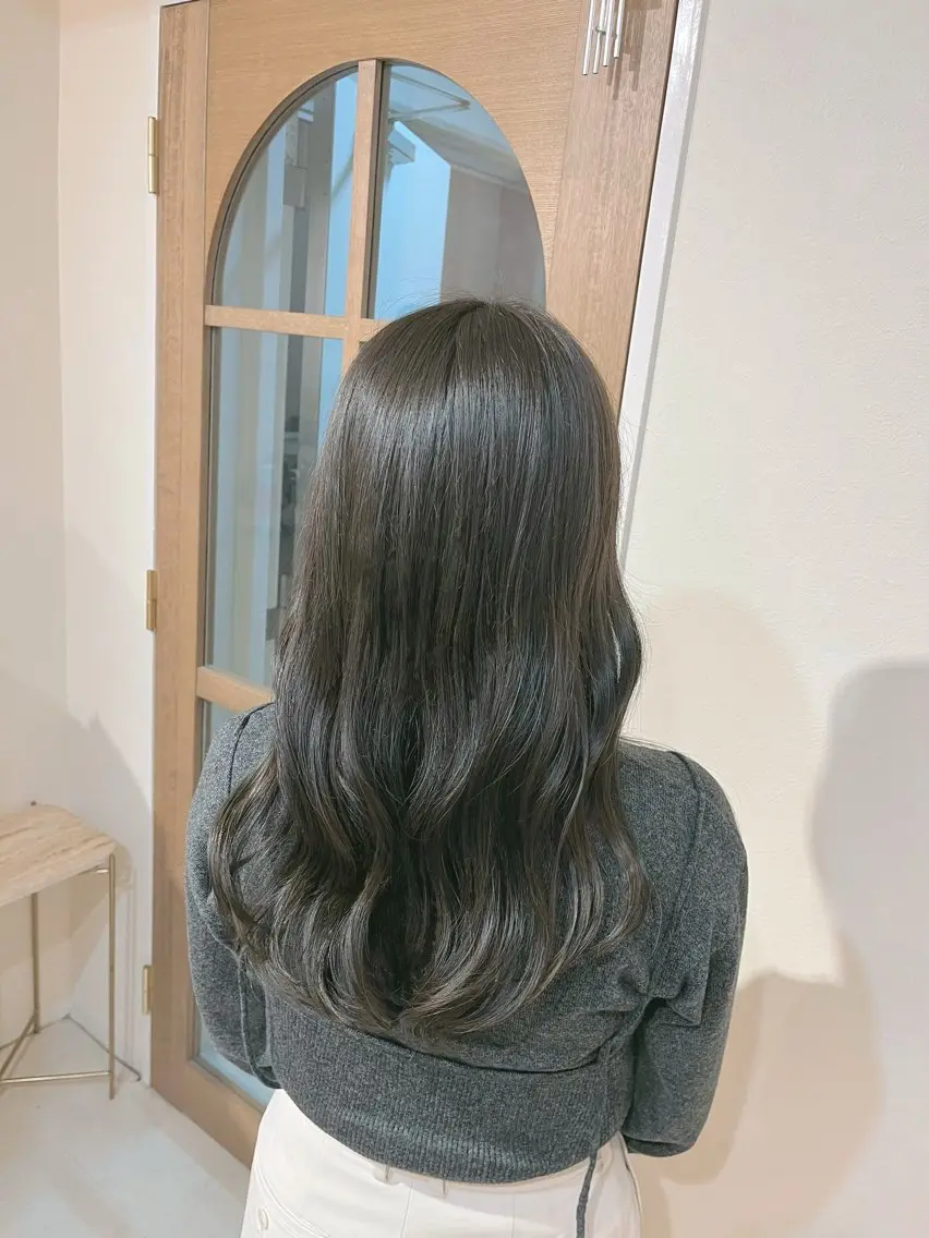 ロング カラー 透明感カラー カット ヘアカラー CreBiA🫧名駅 馬場のヘアスタイル