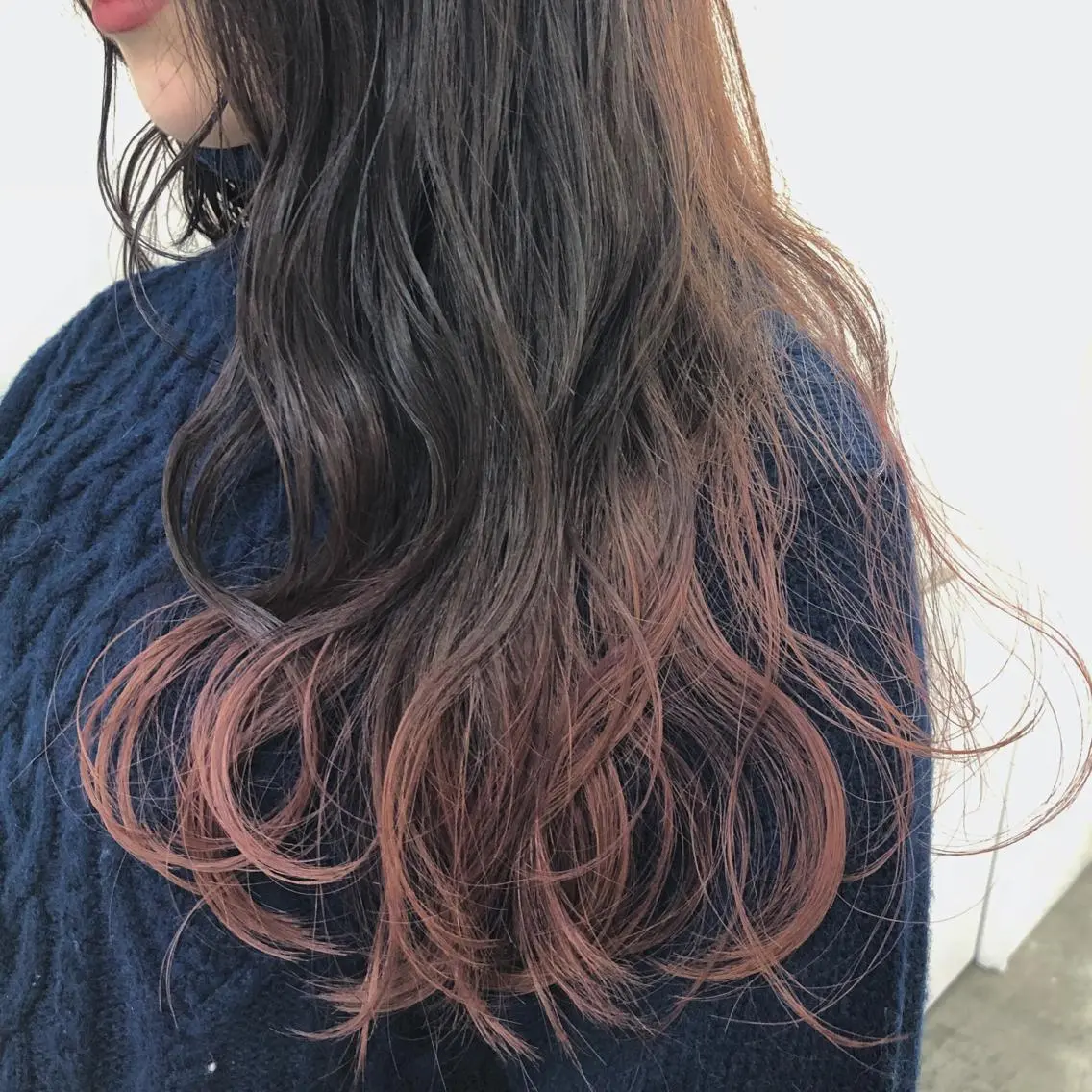 ロング カラー ニシオカ タクヤのヘアスタイル