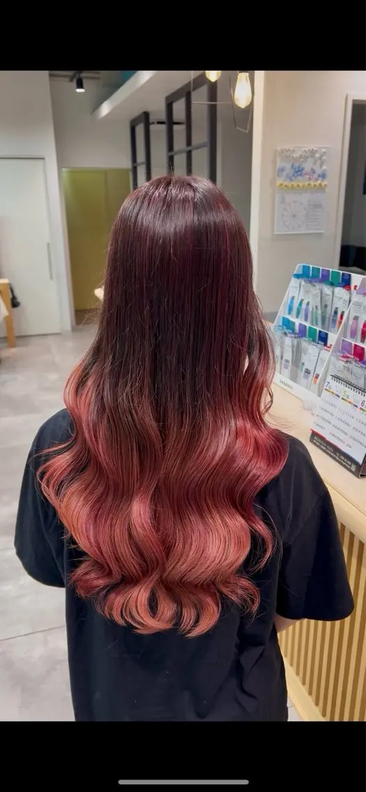 ロング カラー ブリーチ ダブルカラー イルミナカラー ブリーチなしカラー ボブ ヘアカラー トリートメント LUCK 本厚木店のヘアスタイル