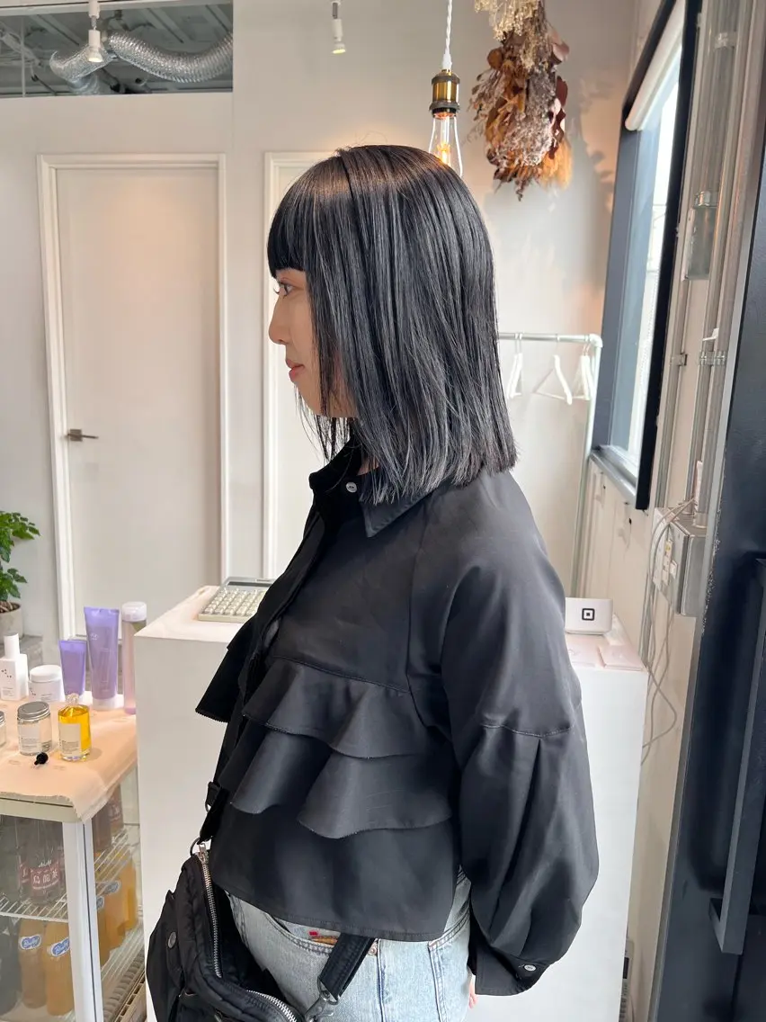 ミディアム カラー カット ヘアカラー 松坂 真衣のヘアスタイル