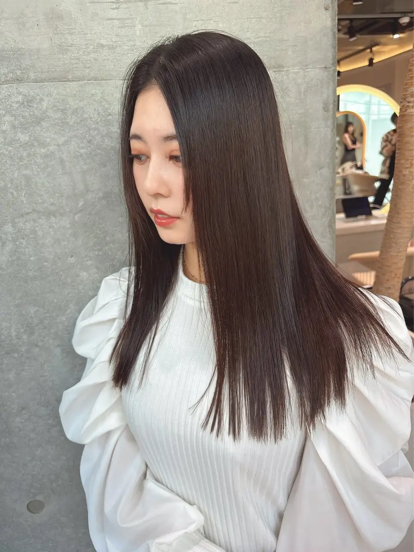 ロング カット ヘアカラー 縮毛矯正 福岡縮毛矯正✨️ ストレート 向井和輝のヘアスタイル