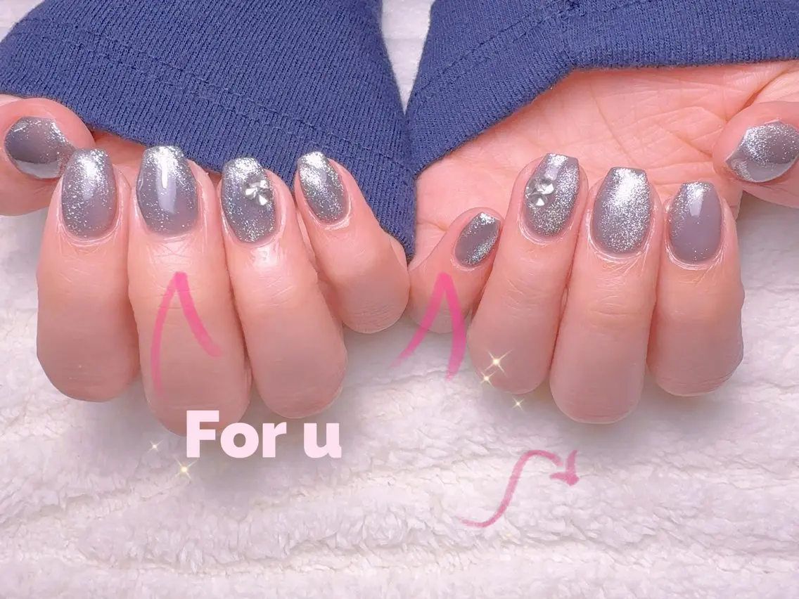 ネイル キラキラネイル 韓国ネイル オフィスネイル ハンドネイル cat‘s nail🐈‍⬛のネイルデザイン