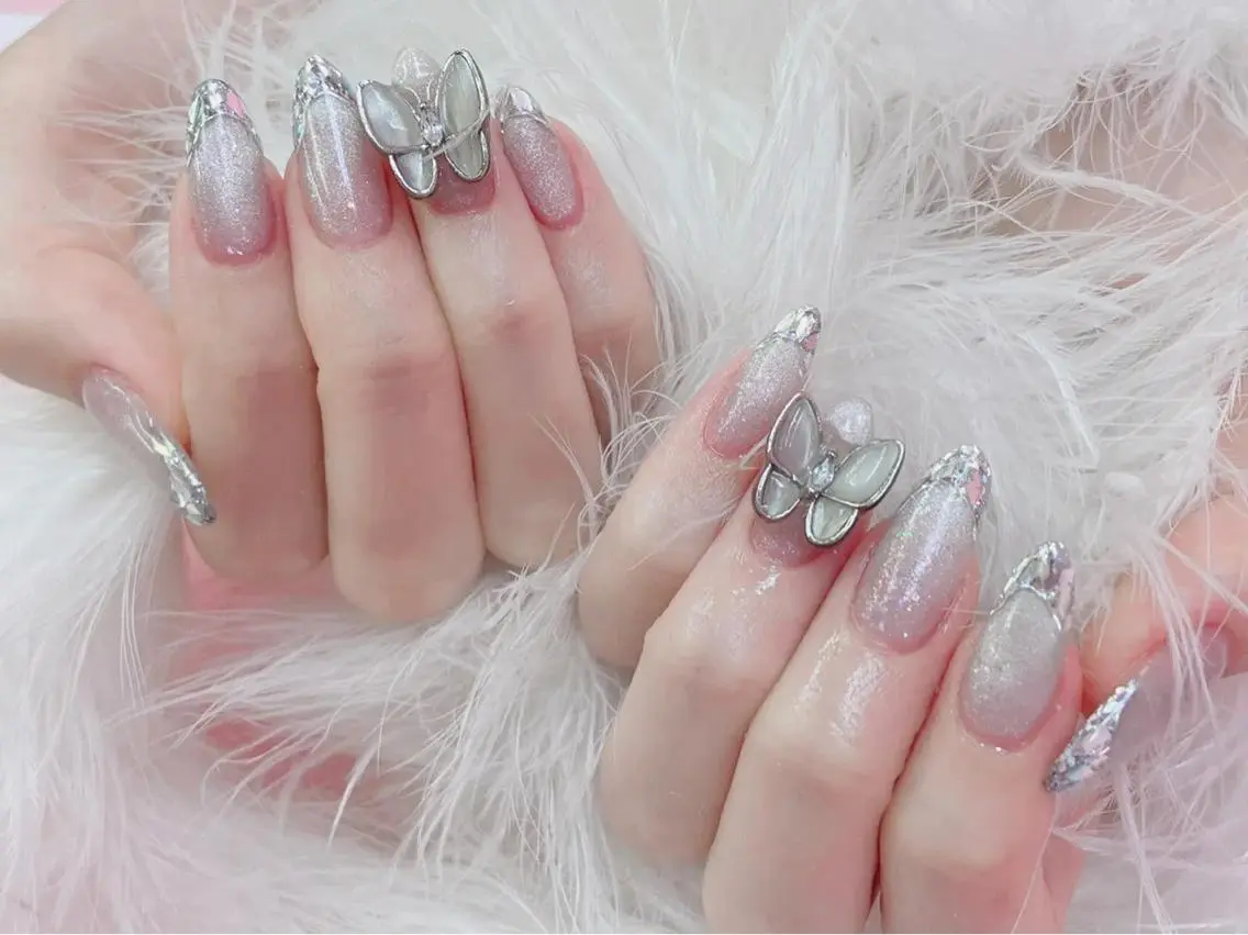 ネイル フレンチネイル ガラスフレンチ マグネットネイル ハンドネイル NailSalon CutiePutiのネイルデザイン
