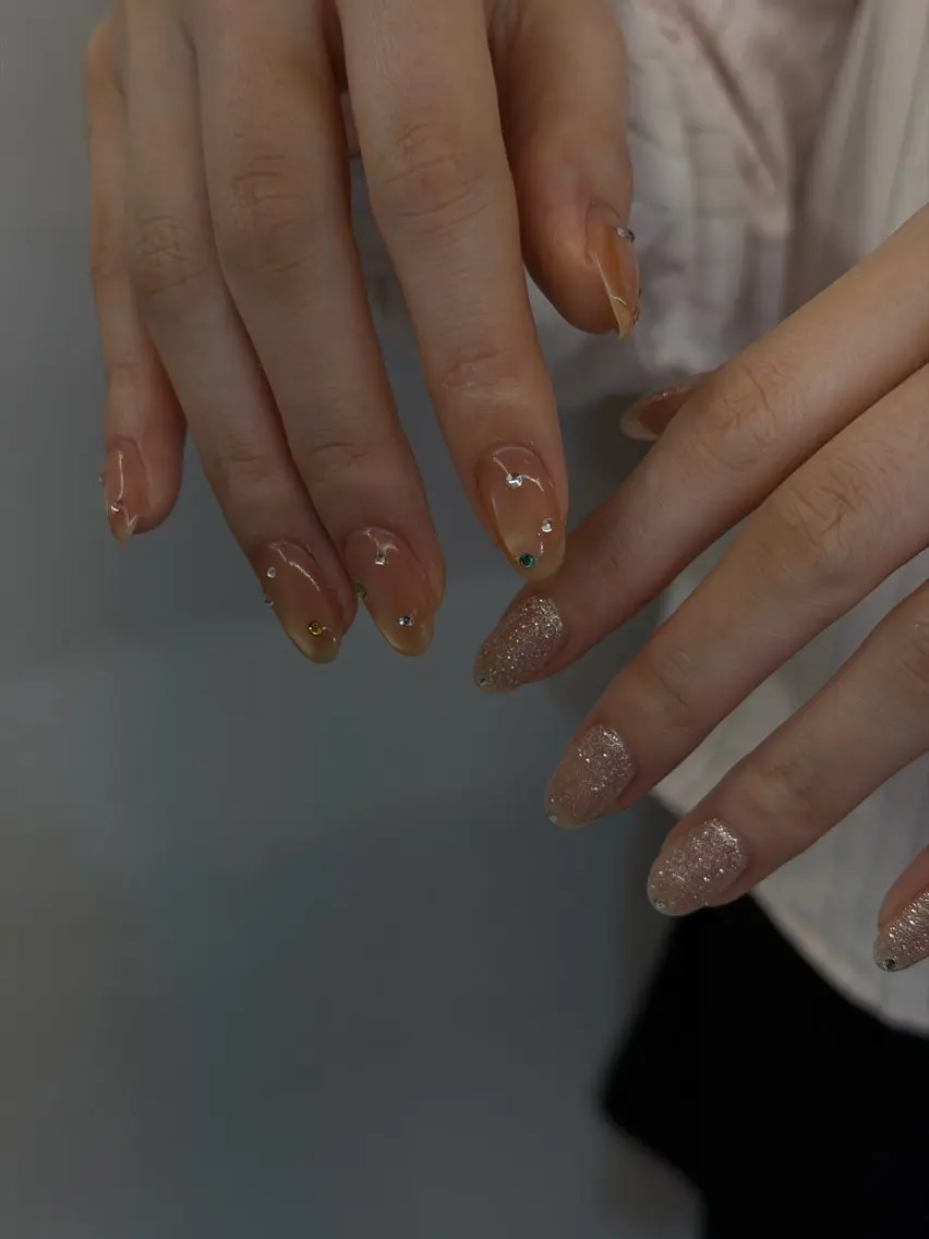 ネイル ジェルネイル キラキラネイル マグネットネイル ニュアンスネイル オレンジ ハンドネイル ハンドケア Bana_ Nailのネイルデザイン