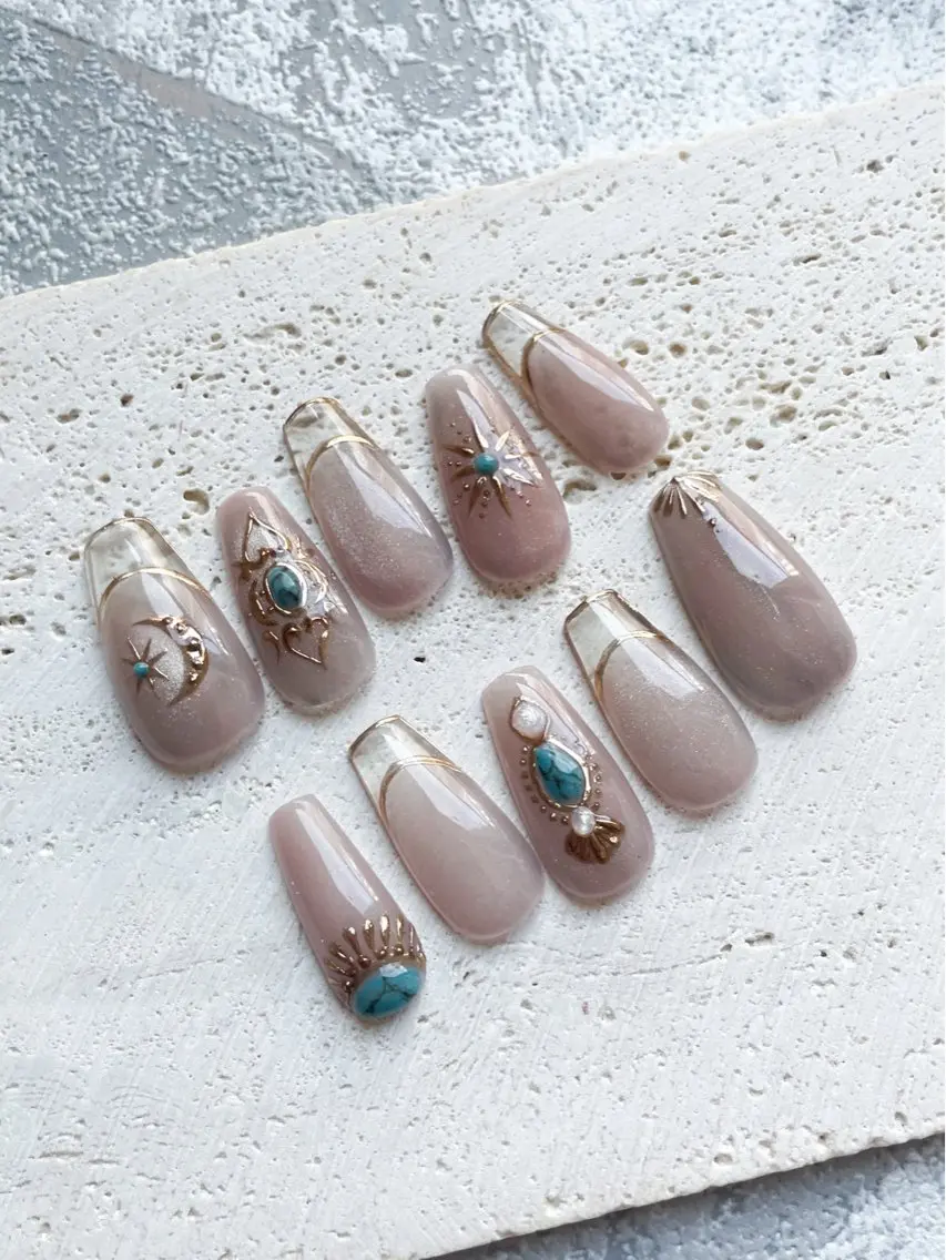 ネイル ハンドネイル FIORITURA aiのネイルデザイン