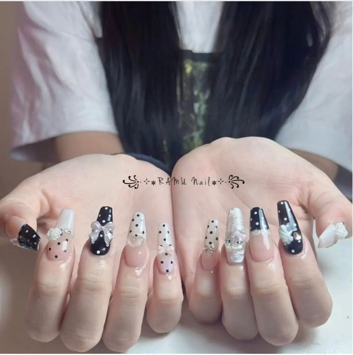 ネイル キラキラネイル マグネットネイル ミラーネイル ピンク 夏ネイル ハンドネイル RAMU Nail 恵比寿店のネイルデザイン