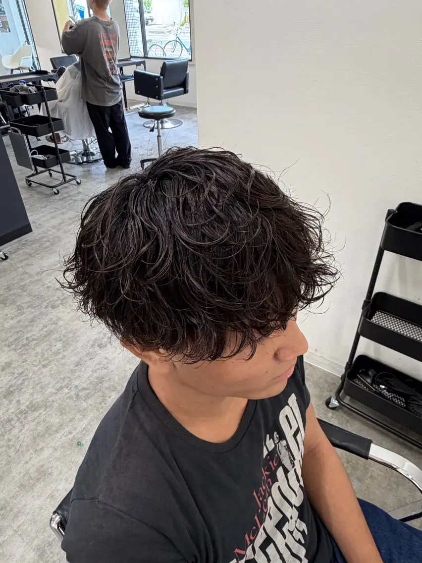 パーマ メンズ メンズパーマ シャドーパーマ 横山 楓芽のヘアスタイル