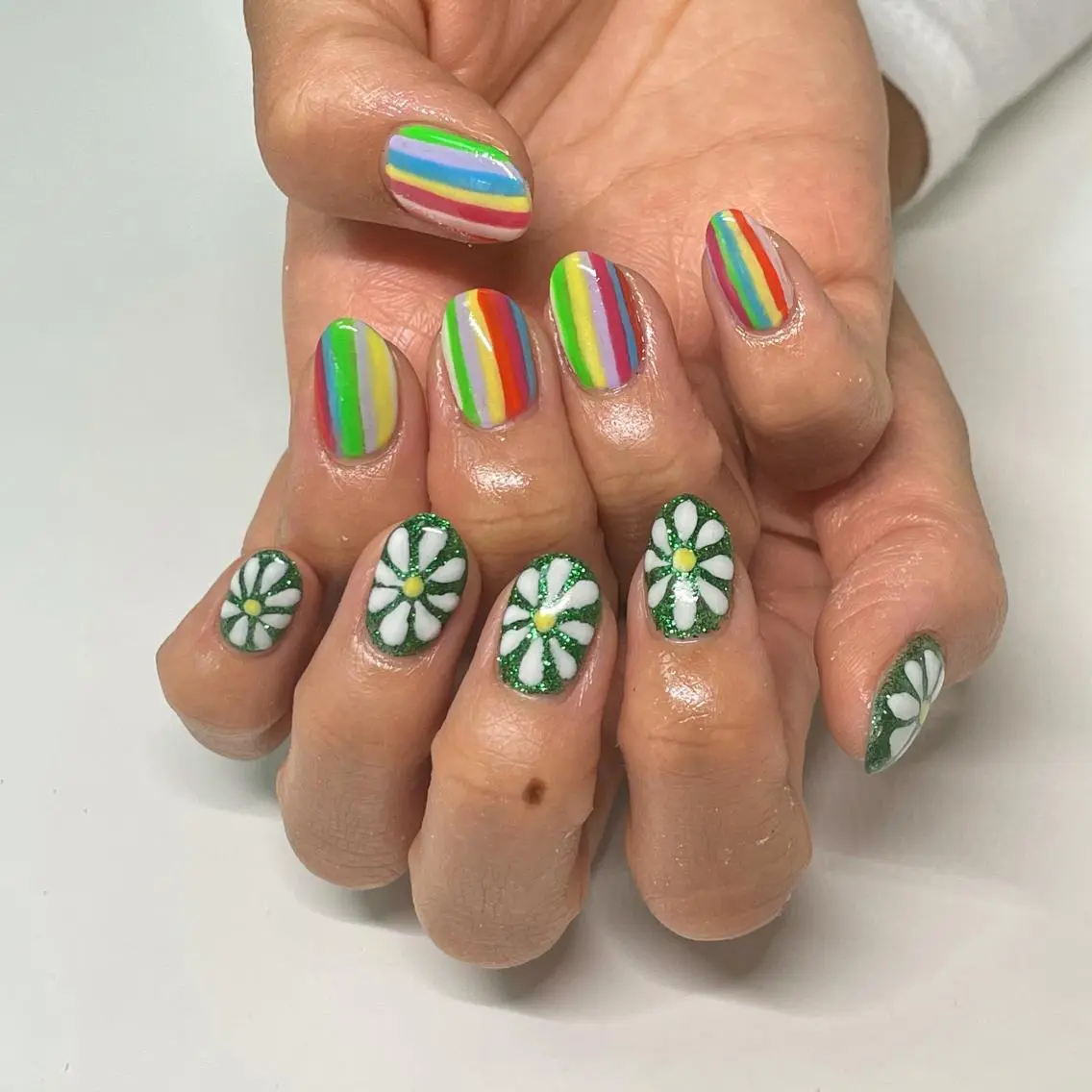 ネイル ハンドネイル nail roomのネイルデザイン