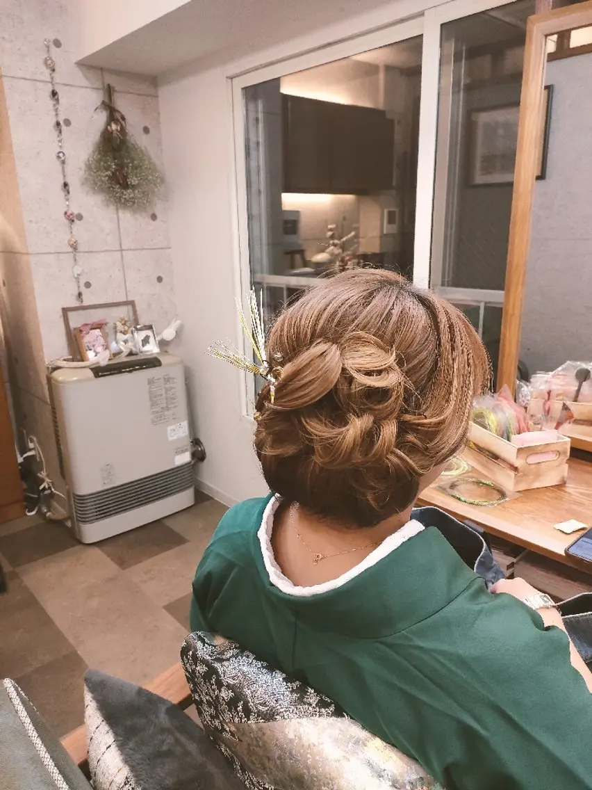 ヘアアレンジ HempBeauty 浅野アサミのヘアスタイル