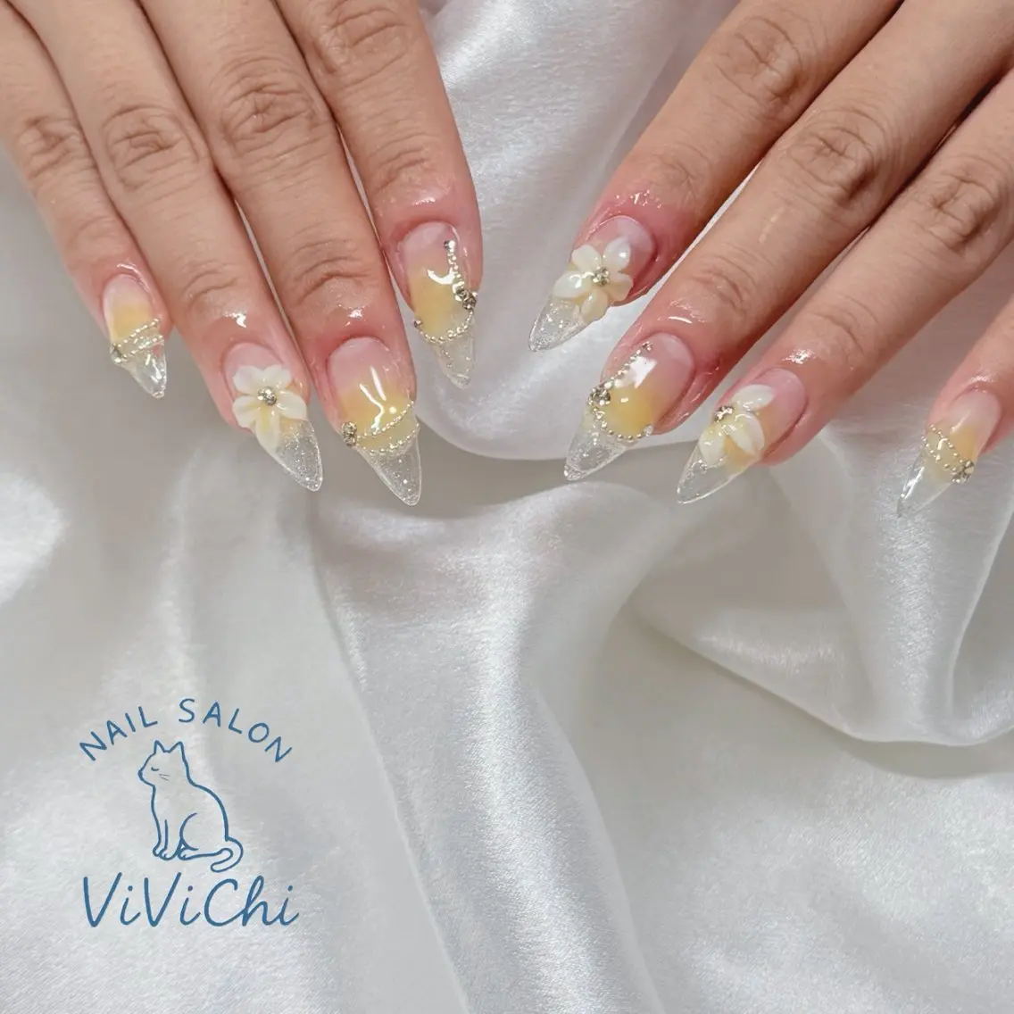 ネイル ハンドネイル ViViChi 梨帆のネイルデザイン
