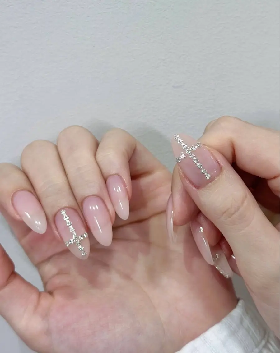 ネイル オーロラネイル フラワーネイル フットネイル フレンチネイル ジェルネイル ハンドネイル BabyYouMi nailのネイルデザイン