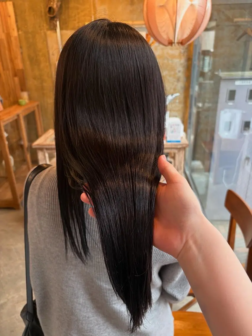 ミディアム くせ毛 縮毛矯正 トリートメント 柳瀬 和香奈のヘアスタイル