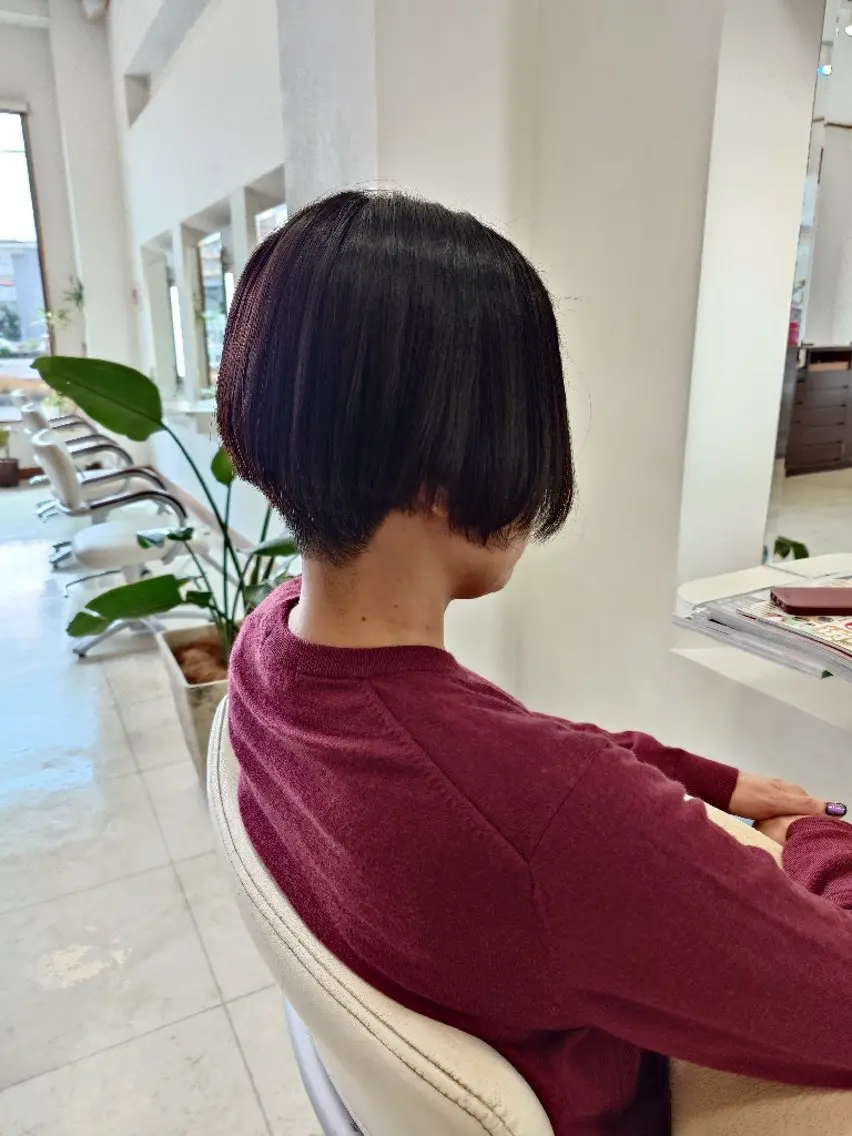 ショート ショートヘア カット キンジョウ エナミのヘアスタイル