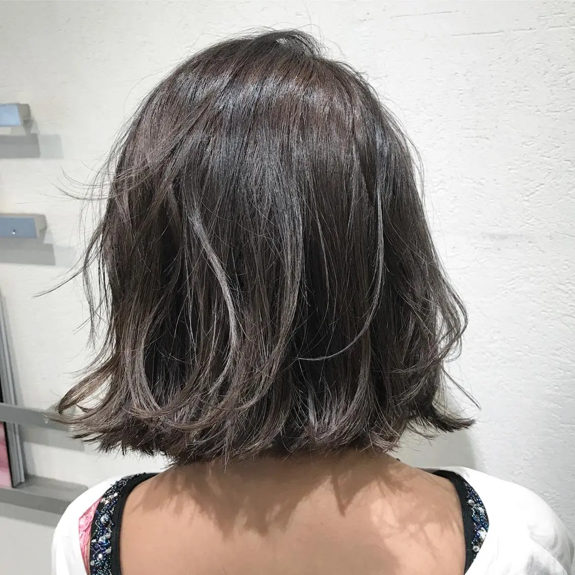 ショート カラー グレージュ イルミナカラー 髪質改善カラー韓国風 レイヤーtudaのヘアスタイル