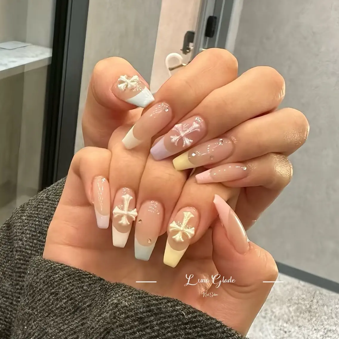 ネイル ハンドネイル Luna Gladeのネイルデザイン