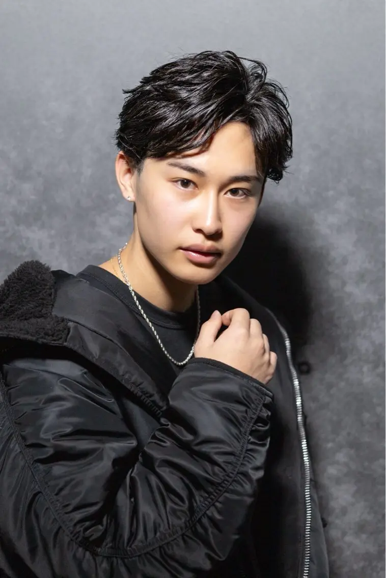 ショート カラー パーマ メンズ カット パーマ 【シャドウパーマ センターパート】義心のヘアスタイル