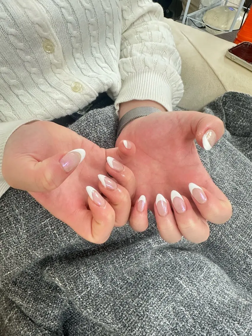 フレンチorカラグラネイル💅 フット同価格♪の写真