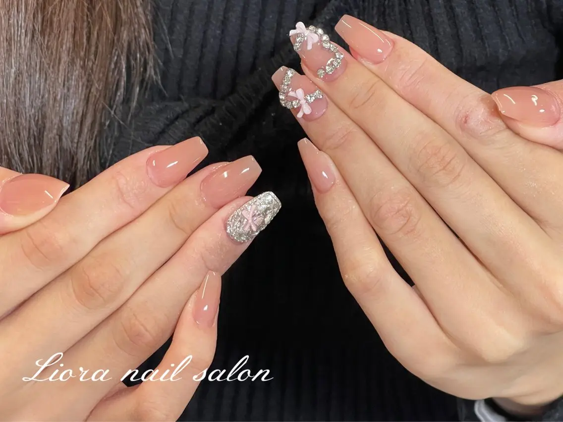 ネイル チークネイル フットネイル フレンチネイル ジェルネイル ガーリー ハンドネイル JUN Lioraネイルのネイルデザイン