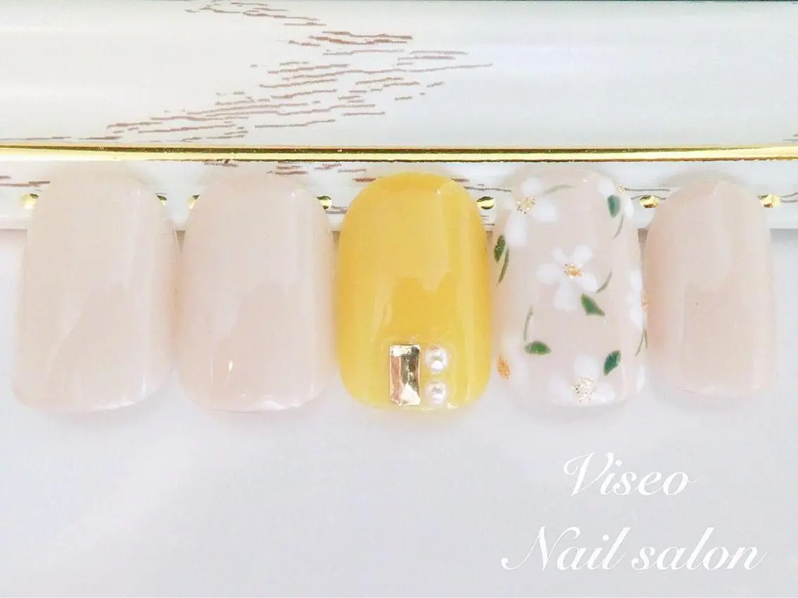 ネイル Viseo《6週間 長持ちパラジェル》のネイルデザイン