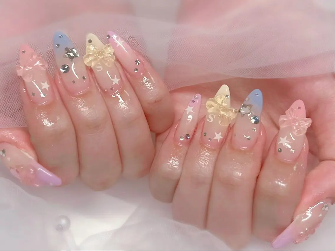ネイル Roi〈ロワ〉 Yunaのネイルデザイン