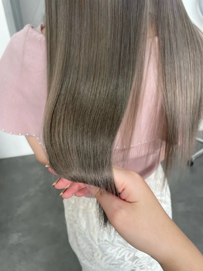 ロング カラー ヘアカラー トリートメント uru" すずきさゆりのヘアスタイル